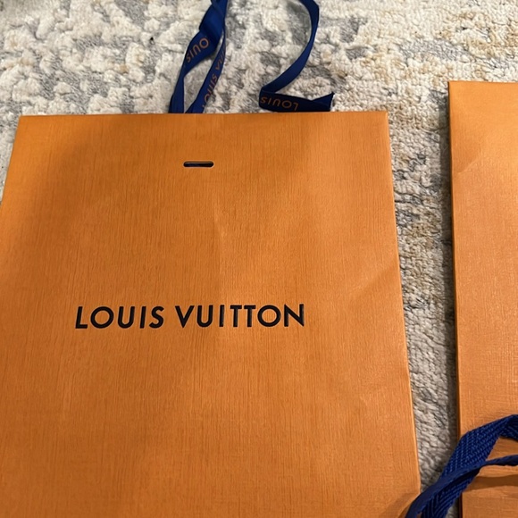 Set of Louis Vuitton gift bags (3) - Picture 2 of 3